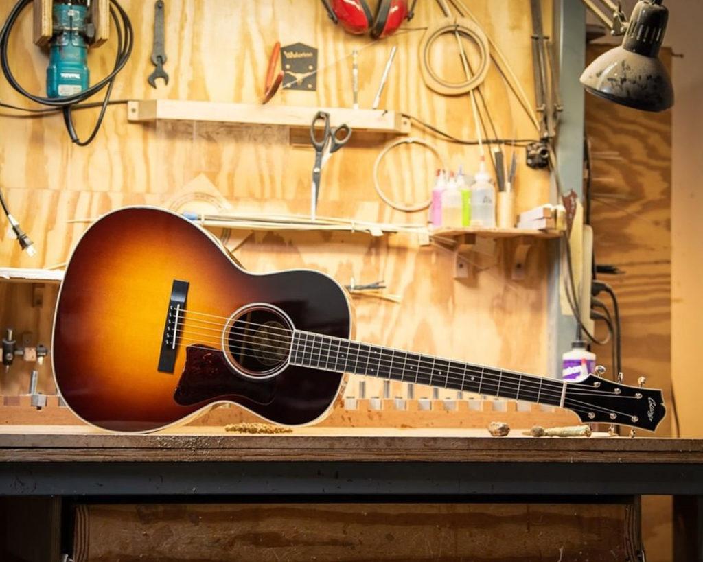 Volg ons echtgenoot Uitrusting Collings Guitars : A Lifetime, An Eternity, A Legend of Luthier | Calton  Cases
